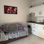 Apartment 85 G Club *