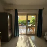 85 G Club Apartment