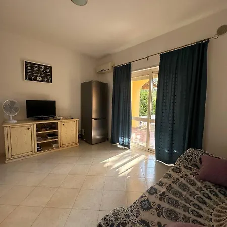 Apartament 85 G Pizzo Club Fondaco Vecchio