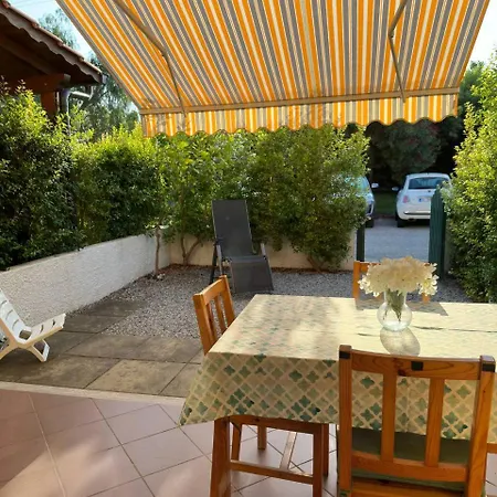 アパート 85 G Pizzo Club