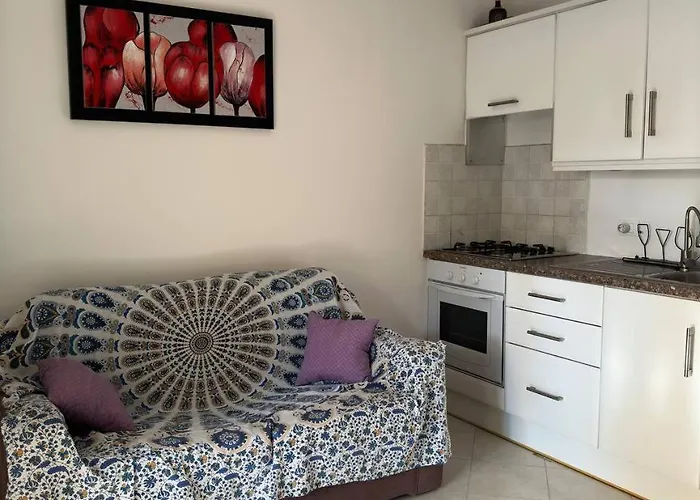 Apartment 85 G Club *